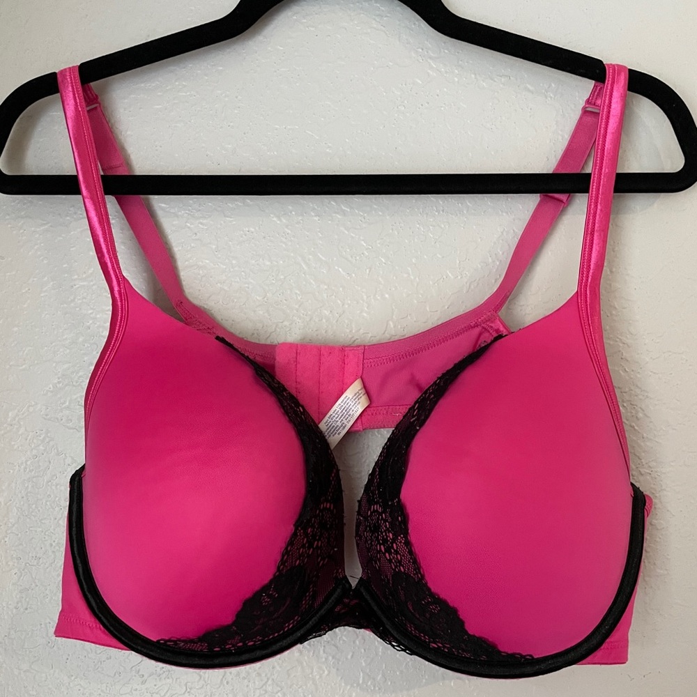 44C Cacique hot pink bra with black lace trim